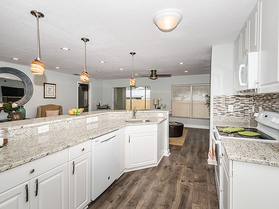3rd image of 7308 S West Shore Blvd