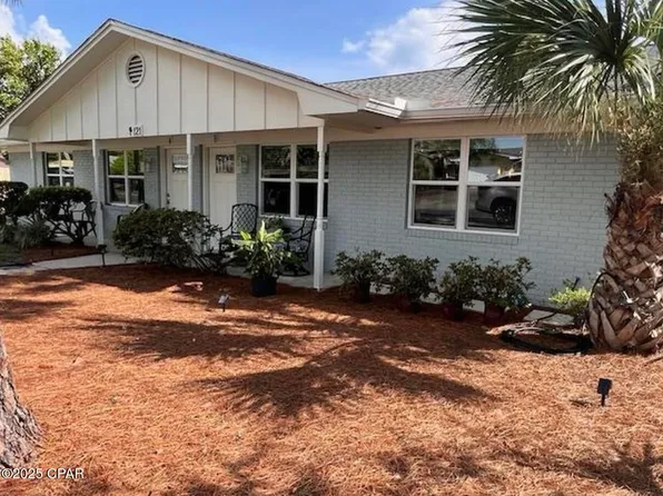 121 Lakeside Cir, Panama City Beach, FL 32413