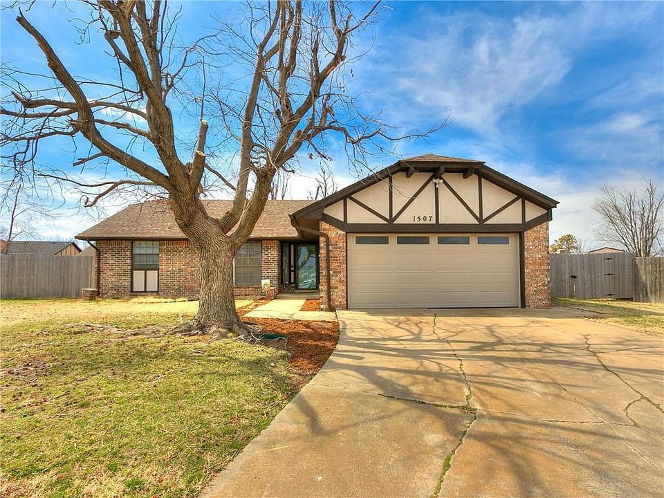 1st image of 1507 Hollow Oak Dr