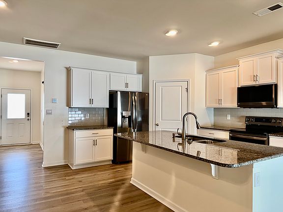 2nd image of 130 Sweetfern Ln