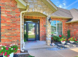 2713 Old Towne Trl, Shawnee, OK 74804