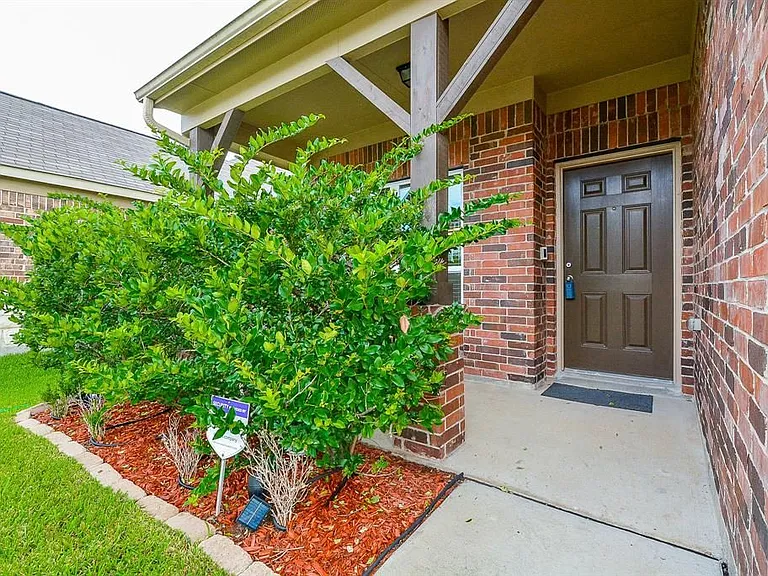 3238 Upland Spring Trce — Photo 2