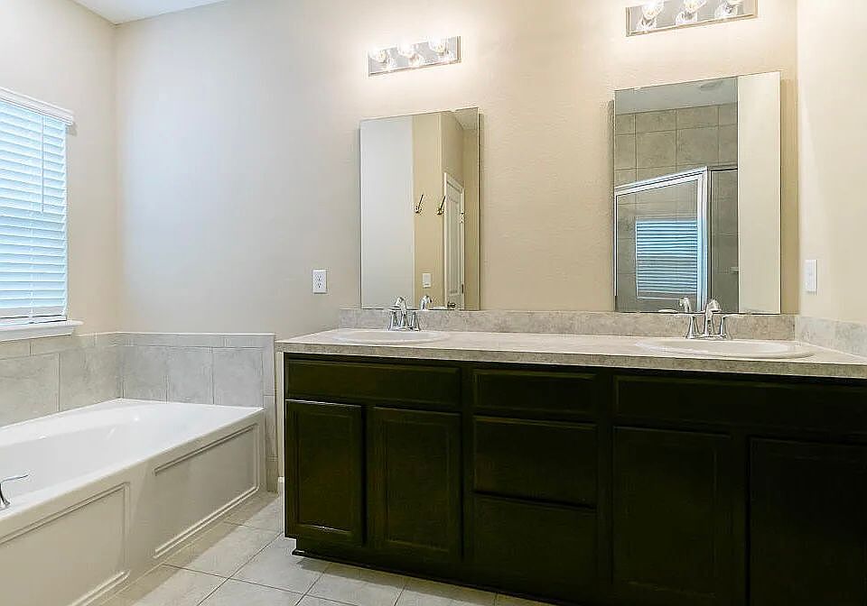1st image of 5340 Kellar Cir #1