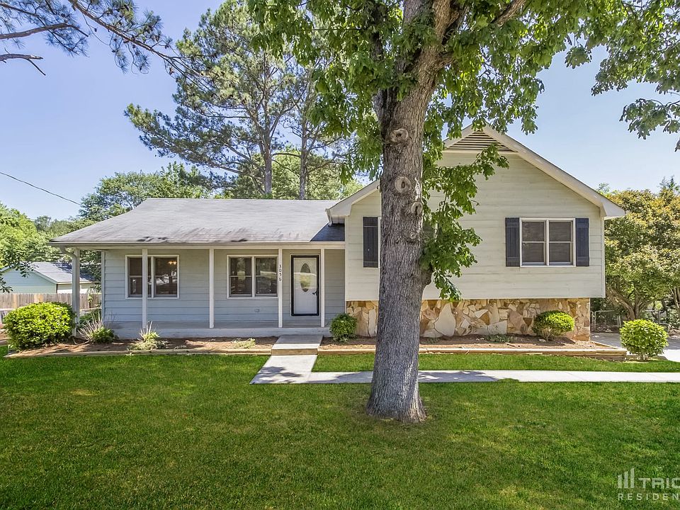 1st image of 3056 Brooks Dr