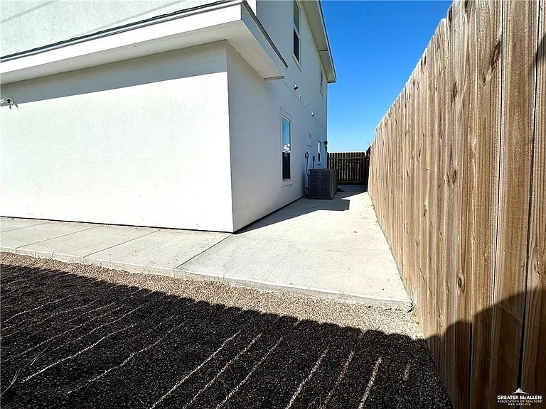 209 Rafael Dr #2 — Photo 11