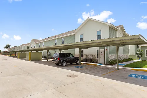 Enclave Apartments Photo 1