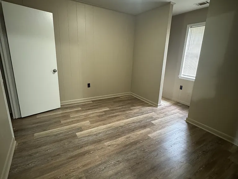 1715 Mamie St #12 — Photo 2
