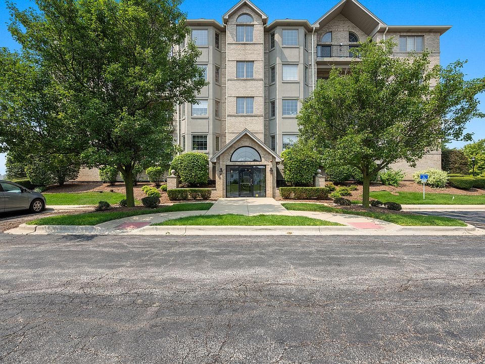 1st image of 8515 Woodward Ave Unit 303