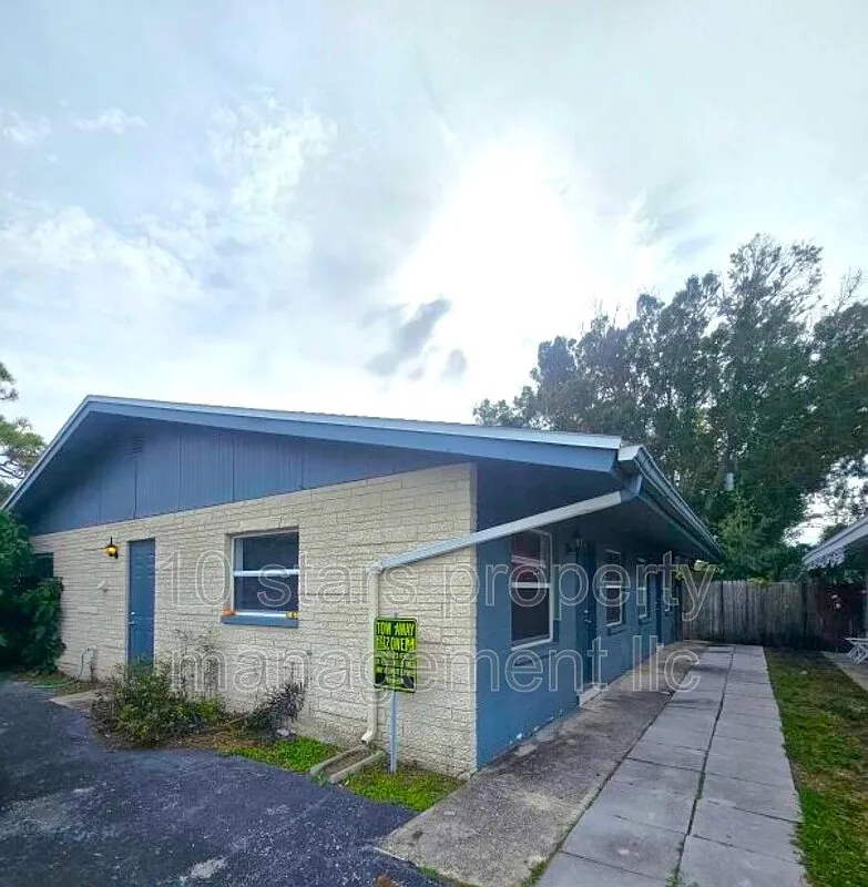 2 bed, 1.0 bath, 777 sqft, $1,350 — Photo 3