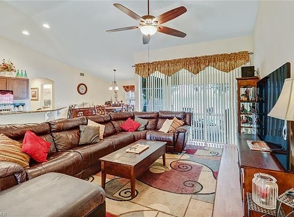 2nd image of 2516 SW 23rd Pl