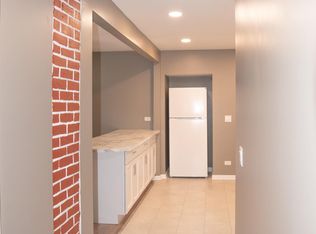 536 Chestnut St #2, Waukegan, IL 60085