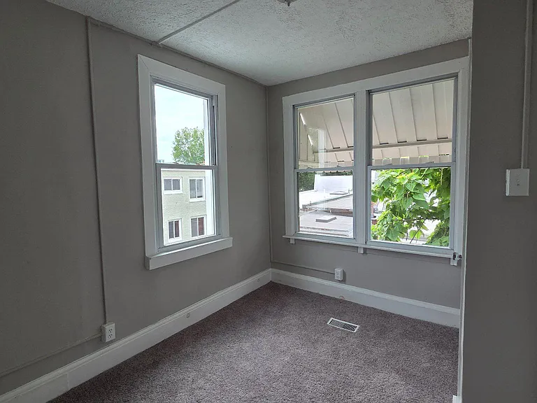 45 Todd Pl NE — Photo 9
