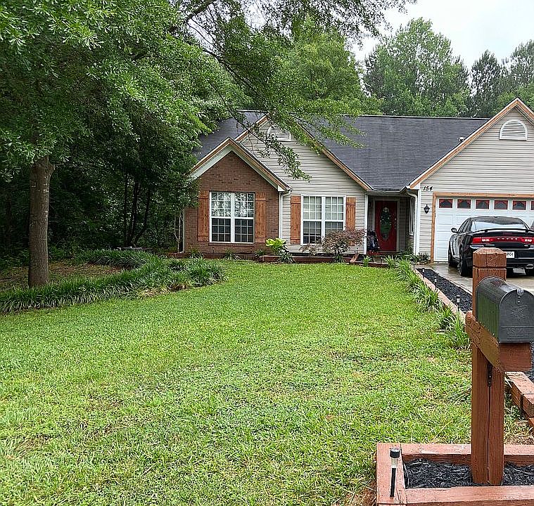 Landscaping flows to road