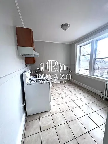 3 Fuller Pl #2 Photo 1