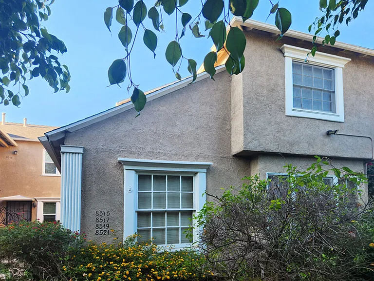 8517 Pickford St — Photo 2
