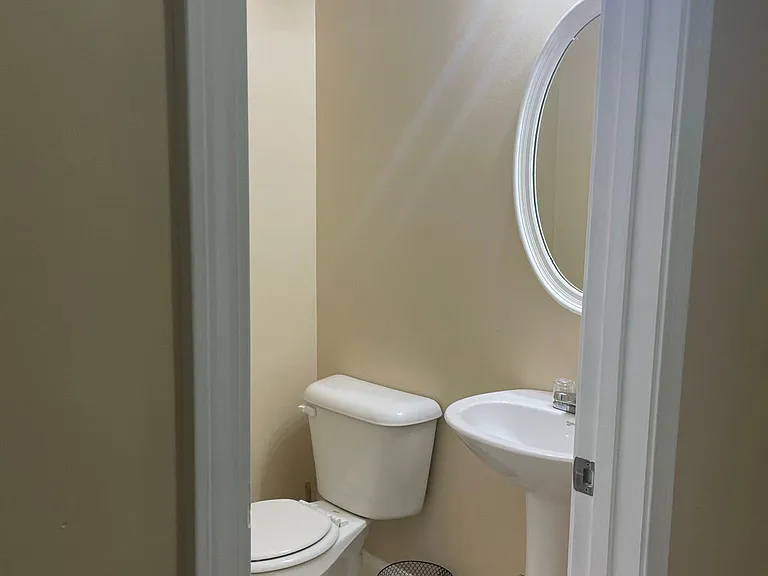 103 Dodd Blvd SE #103 — Photo 11