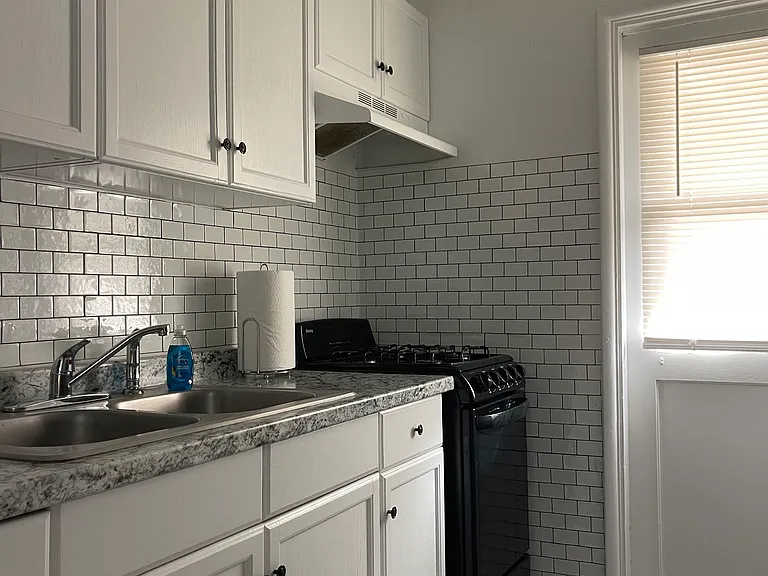 6393 S Russell Rd #A — Photo 5
