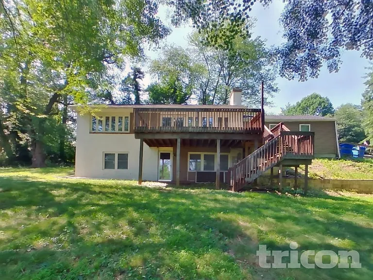 408 Meadowhurst Ln — Photo 18