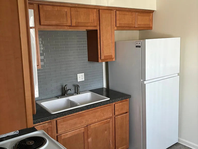 4067 Agnes Ave — Photo 1