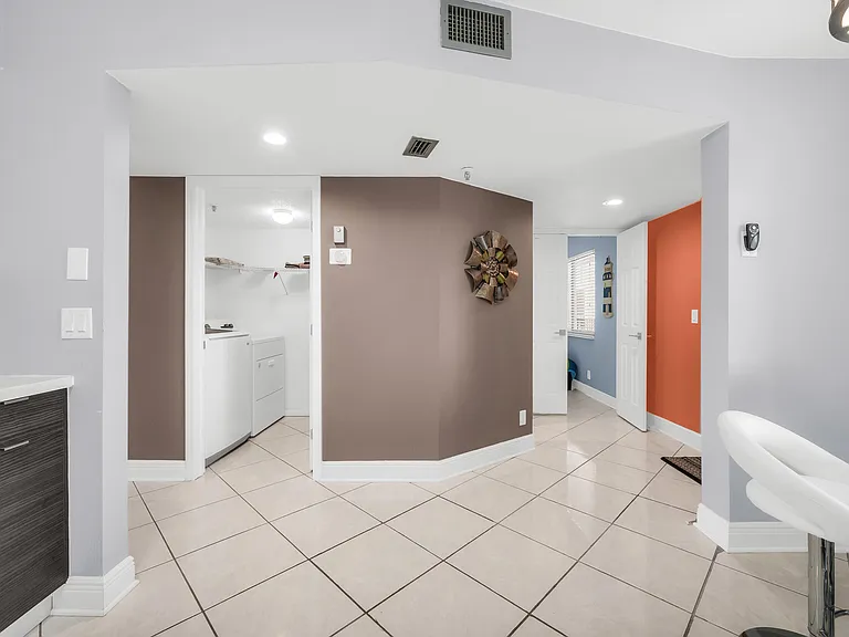14475 Strathmore Ln #602 — Photo 7