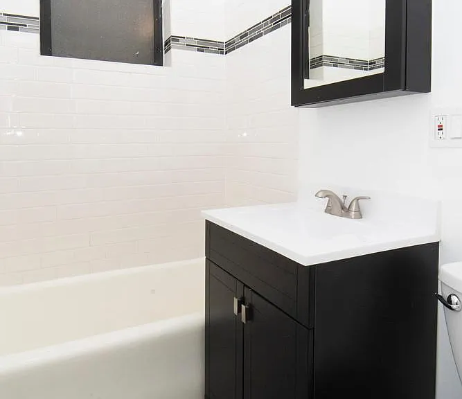 3345 N Marshfield Ave #308 — Photo 6