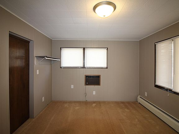 4th image of 1409 Quarry Ave NW