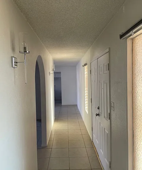 2544 Country Club Dr — Photo 6
