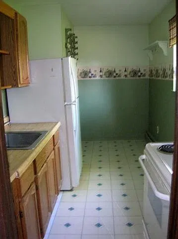 130 E 13th Street — Photo 2
