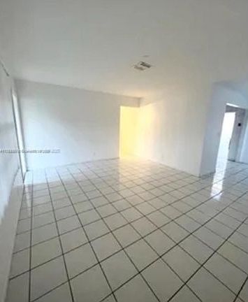 4th image of 5219 SW 43rd Ter #1-2