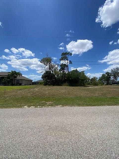 1st image of 914 SW 8th PL
