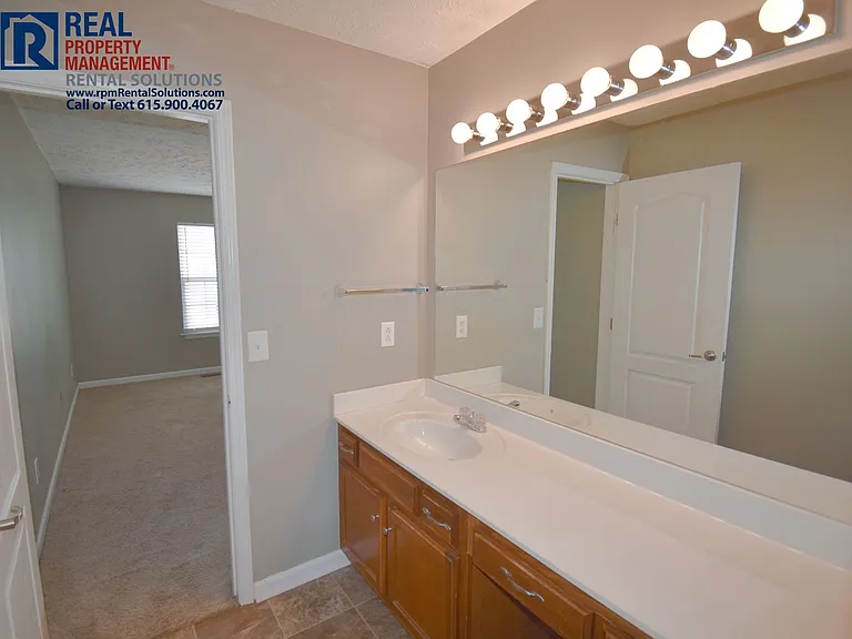 2533 New Holland Cir — Photo 16