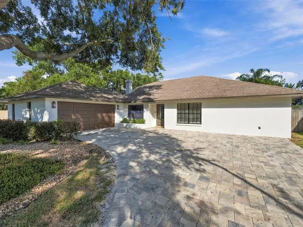 16611 ROUND OAK DRIVE, TAMPA, FL 33618