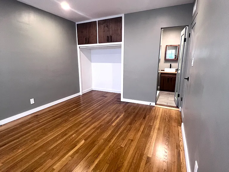 3547 E Green St #A — Photo 16