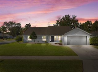 5010 Treasure Cay Rd, Tavares, FL 32778