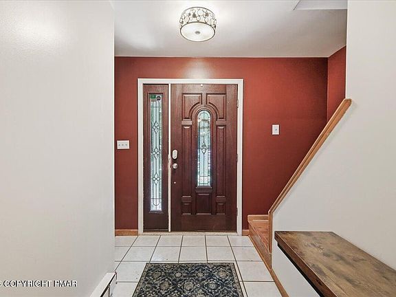 5th image of 122 Edgewood Ln