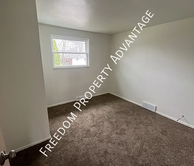 800 Flint Rd — Photo 14