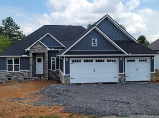 146 Elokwa Way, Loudon, TN 37774