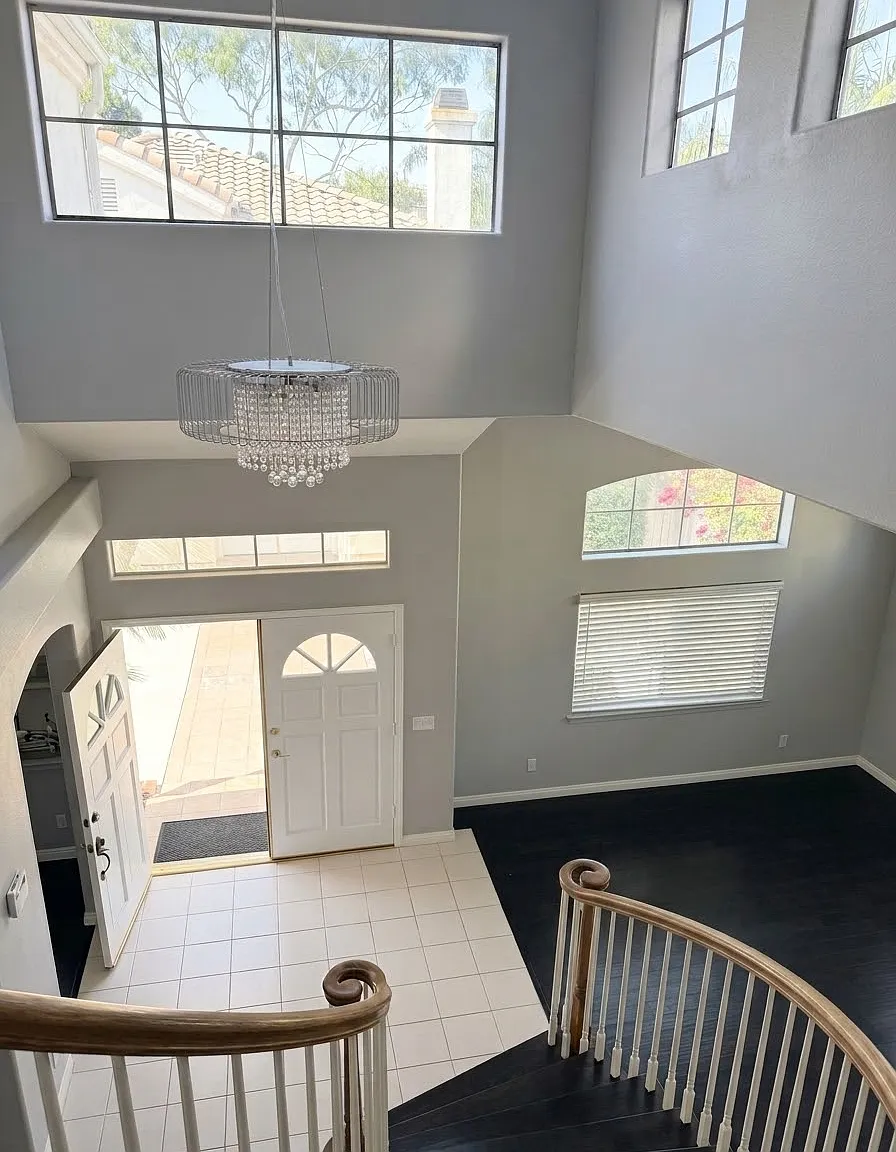 4 bed, 2.5 bath, 2241 sqft, $5,200 — Photo 1