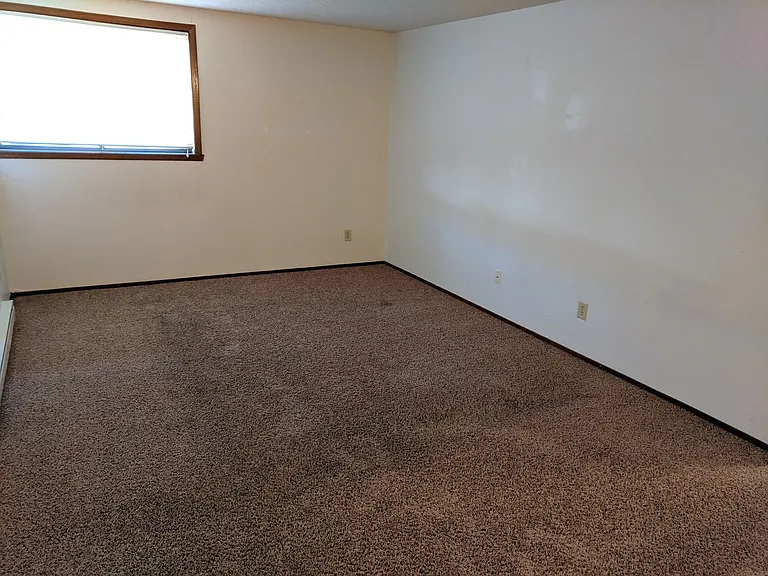 2626 Pacific Dr S — Photo 8