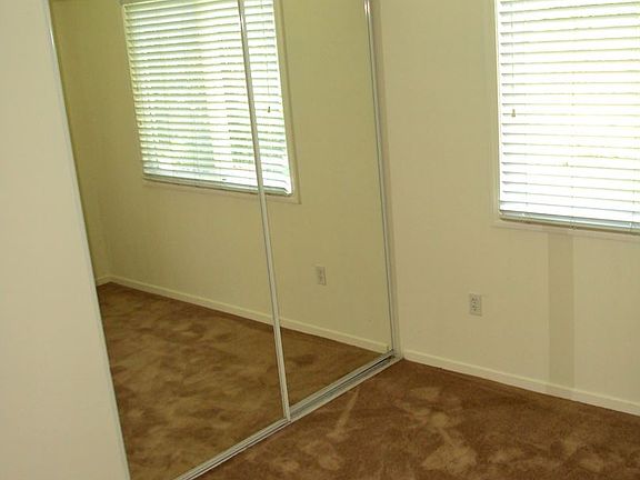 2nd image of 4921 Diane Pl