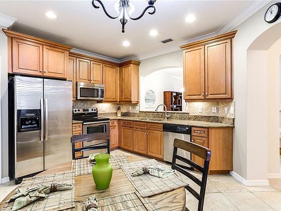 4th image of 3189 Antica St
