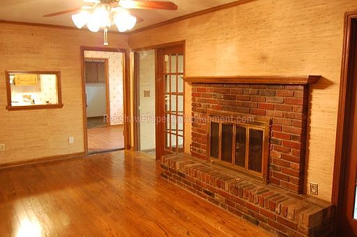 4th image of 1608 W Crestwood Dr