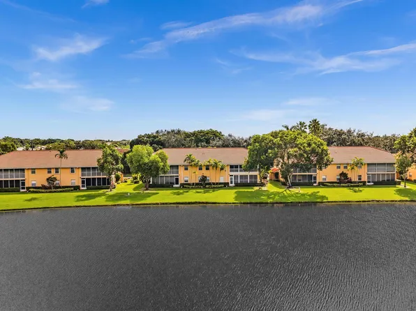 9589 Shadybrook Drive #201, Boynton Beach, FL 33437
