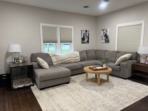 4th image of 134 N Bureau Ave