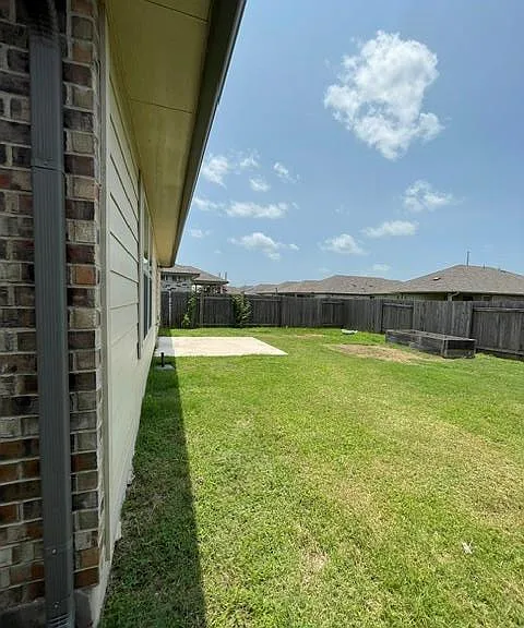 12401 Amber Lynn Path — Photo 32