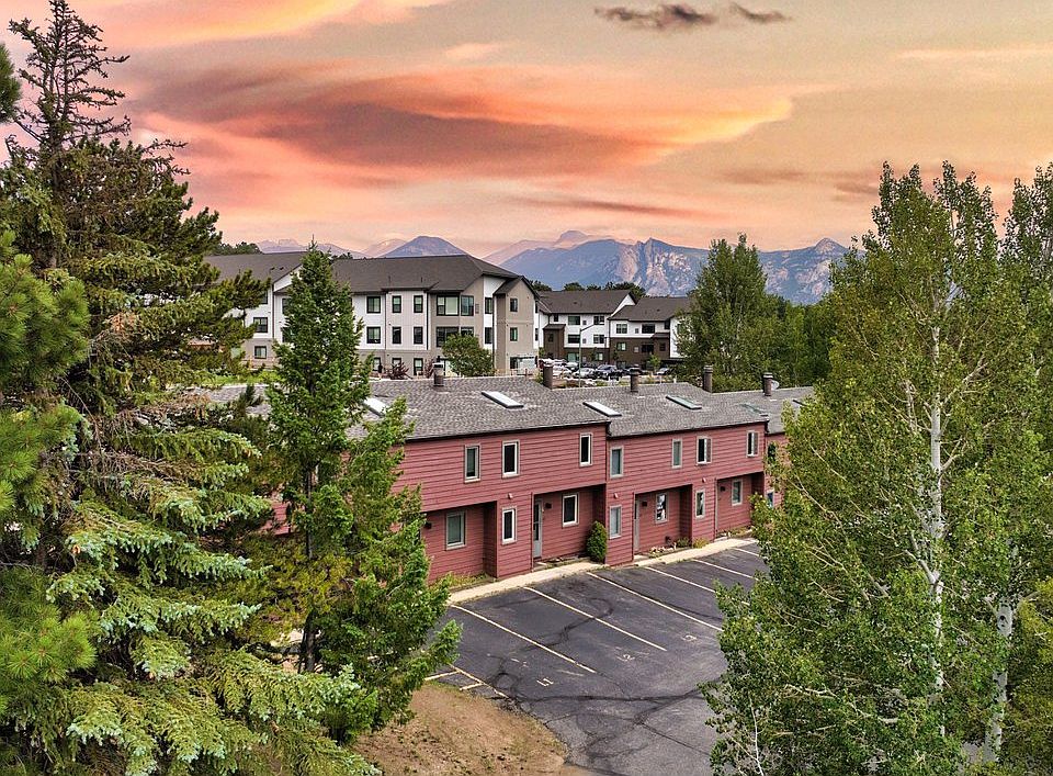 1st image of 1050 S Saint Vrain Ave #L3