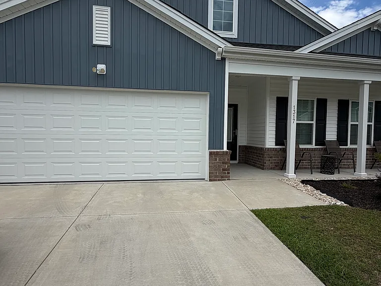 1317 Boswell Ct — Photo 1