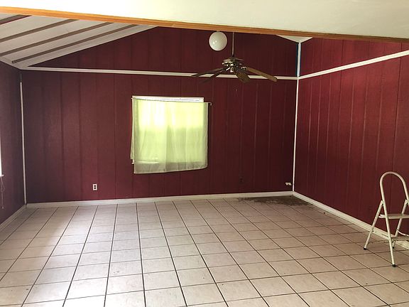4th image of 1420 SE 14th Ave