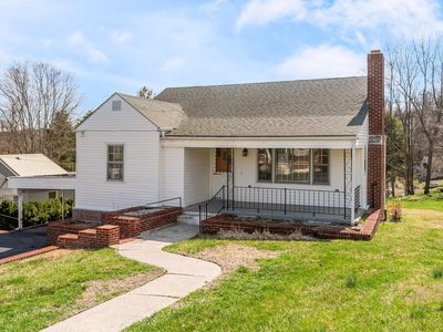 304 Maple Ave, Pearisburg, VA, 24134