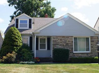 23912 E Baintree Rd, Beachwood, OH